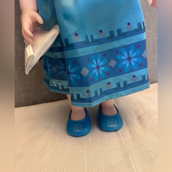 Disney Store Animators' Collection Elsa Doll  Frozen 16'' - Picture 5 of 8